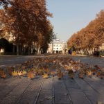 Lovers-without-Mausoleum-Mahmoud-Maktabi-Tehran-Iran-Autumn-leaves-festival-mashgh-square-2017-4-contemporaryart-installation-art-leaves
