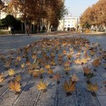 Lovers-without-Mausoleum-Mahmoud-Maktabi-Tehran-Iran-Autumn-leaves-festival-mashgh-square-2017-4-contemporaryart-installation-art-leaves